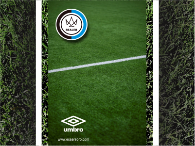 Portero vestido de verde realizando una espectacular parada